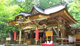 宝登山神社