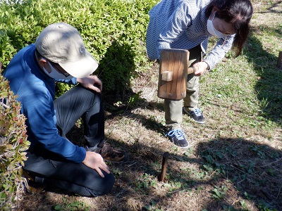 保護柵設置の様子