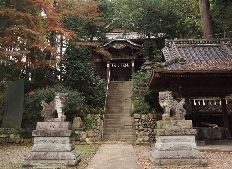 鎌形八幡神社