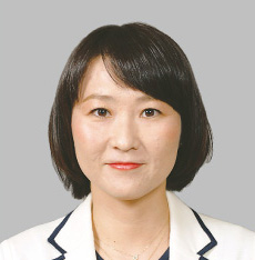 岡村ゆり子議員