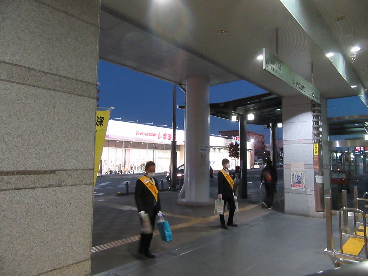 防犯のまちづくり議連キャンペーン東松山駅