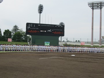 整列した各校の選手