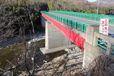 郷平橋の全景