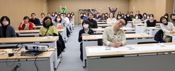 フェスティバル講演会の写真（サテライト会場の様子）