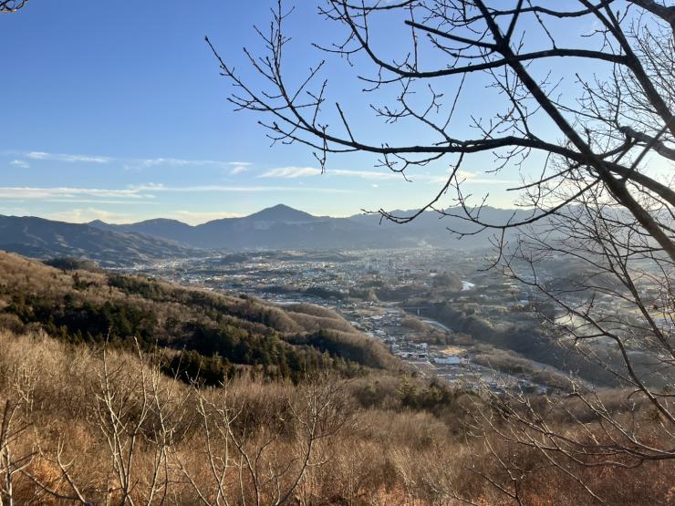 Mahora稲穂山展望エリアから見る秩父盆地