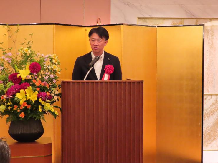 白土幸仁議長の写真