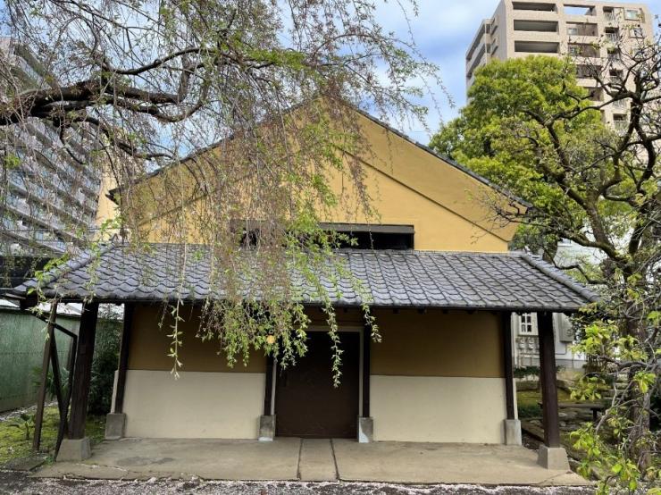 アトリエあずき倉庫(旧青木製餡工場倉庫)01