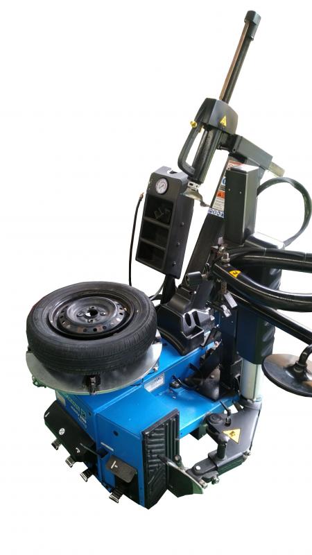 自動車整備科体験タイや