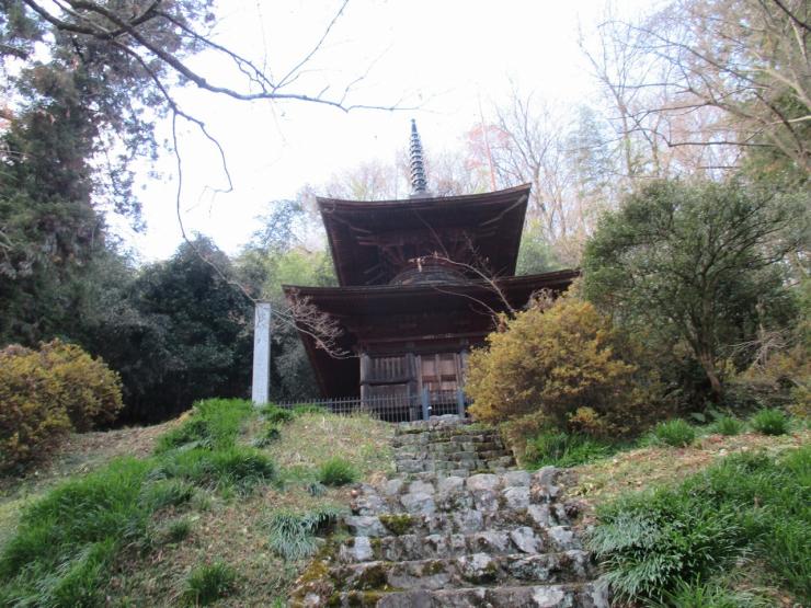 金讃神社多宝塔