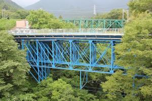 旧安谷橋と秩父鉄道安谷橋橋りょうの風景