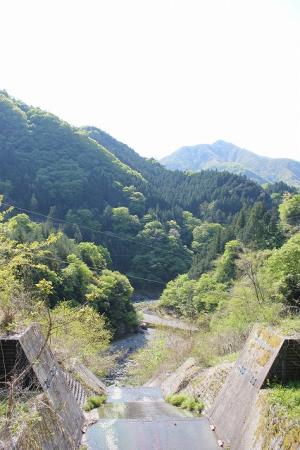 白滝橋から荒川を望む