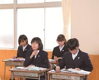 写真：授業を受ける学生